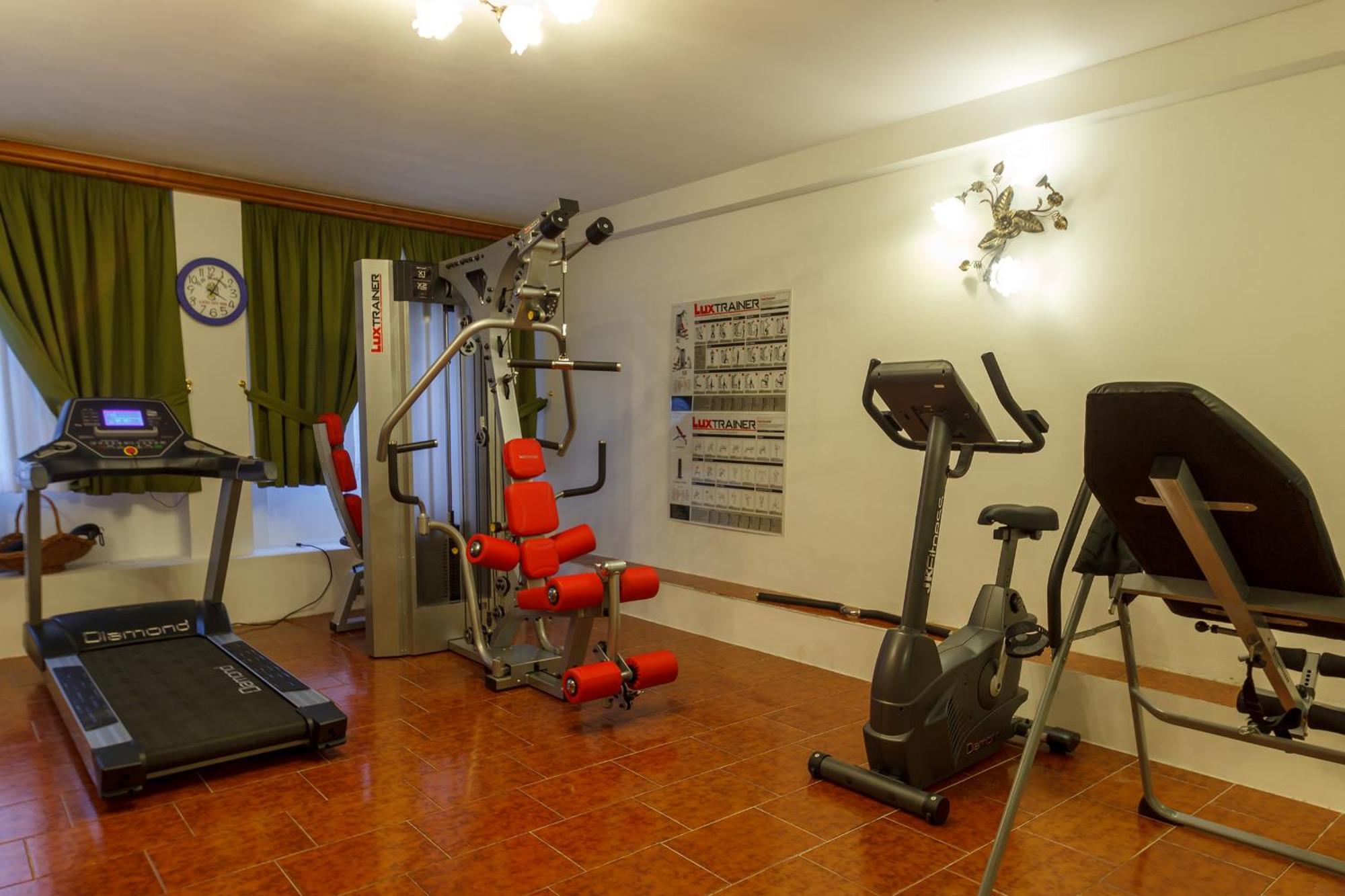 Residence Hotel Santa Maria Piscina E Wellness Peio Fonti Dış mekan fotoğraf